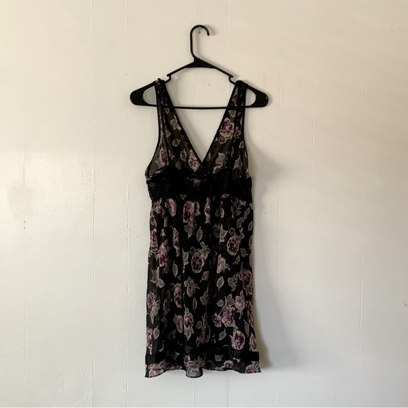 VICTORIA'S Secret Angel's Sexy Slip Nightgown - Picture 2 of 3